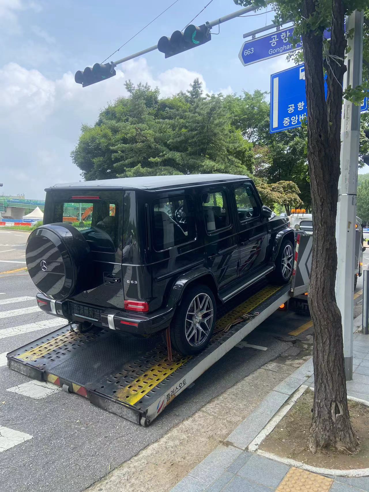 Мерседес Бенц AMG G63_15