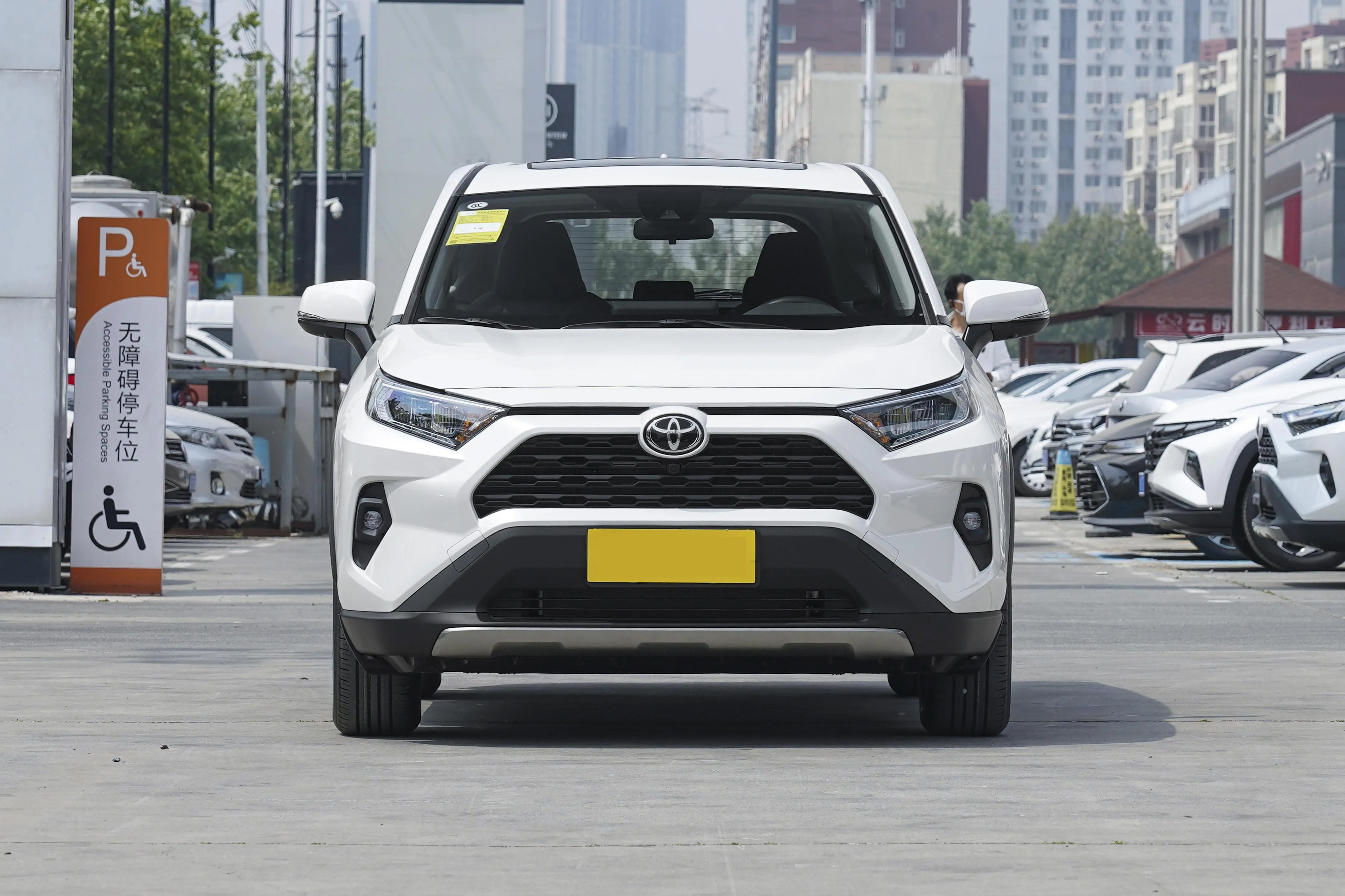 ટોયોટા RAV4_8