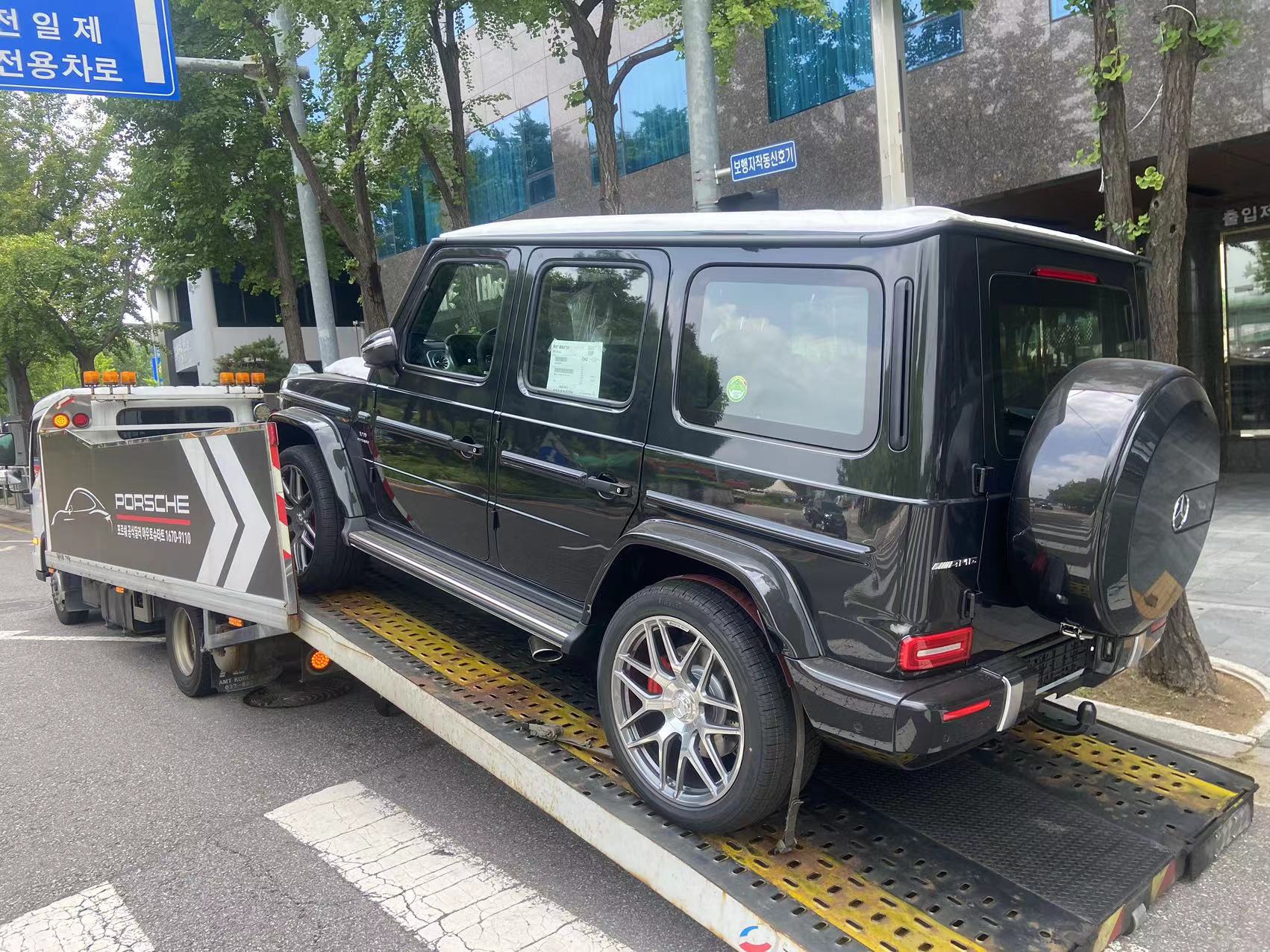 Мерседес Бенц AMG G63_12